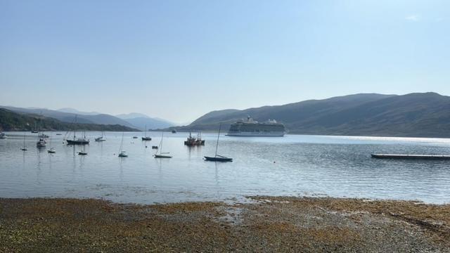 Argyll Hotel Ullapool Exterior photo