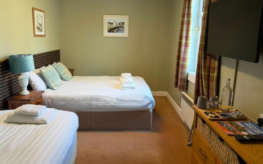 Argyll Hotel Ullapool Exterior photo